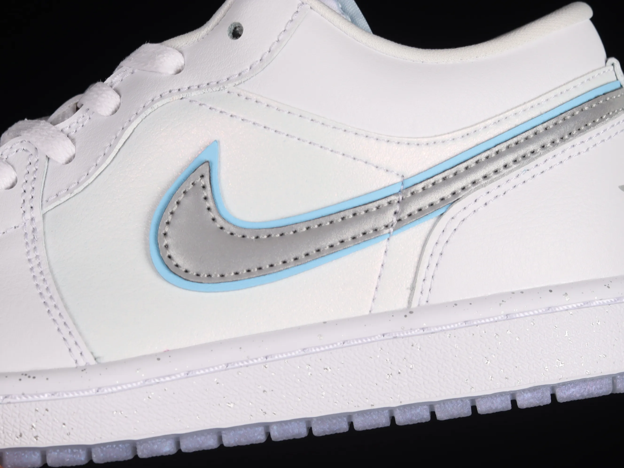 All categories Air Jordan Jordan series basketball shoes Air Jordan 1 Low G version pure original Air Jordan 1 Low "Dare To Fly" AJ1 Joe 1 silver cultural low-top casual sneakers FB1874-101